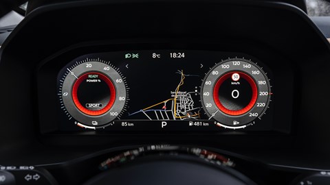 2022 Nissan X-Trail digital dials