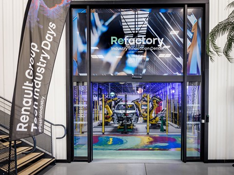 CAR had exclusive access to the Renault 4.0 industrial data management platform