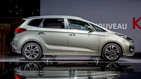 2016 Kia Carens