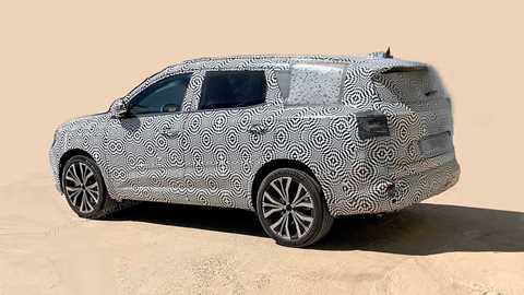 Spied: the new 2023 Renault seven-seat SUV