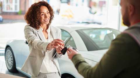 UK new car sales stalled again in 2022 (Getty)