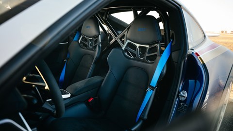 Porsche 911 Dakar interior