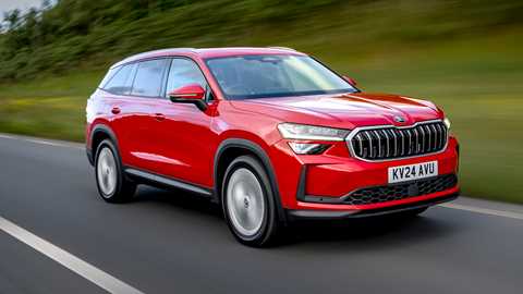 Skoda Kodiaq (2024) front driving