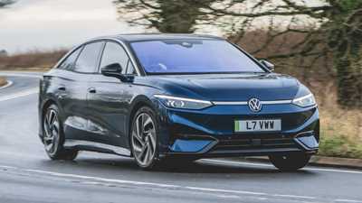 VW ID.7 front cornering