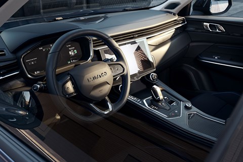 Lync Co 01 interior