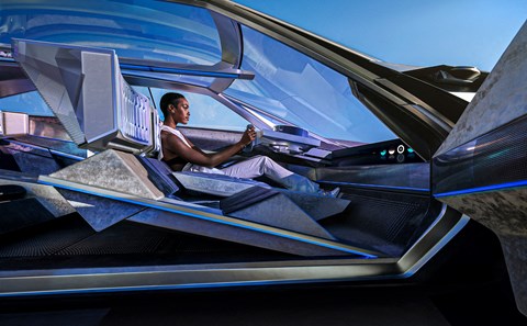 Peugeot Inception concept first showed Hypersquare in action
