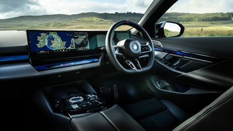 BMW i5 M60 dash