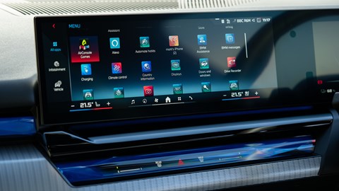 BMW i5 M60 infotainment