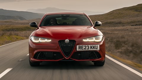 Alfa Romeo Giulia - front tracking