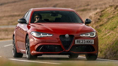 Alfa Romeo Giulia - front cornering