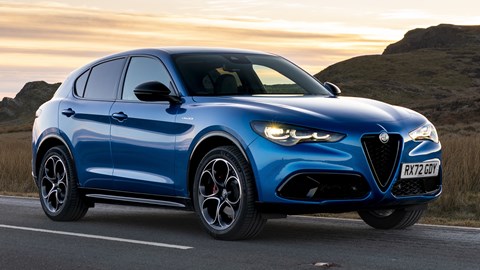Alfa Romeo Stelvio - front three quarter