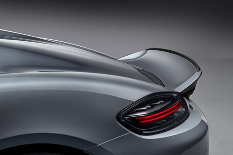 Porsche 718 Spyder RS ducktail spoiler