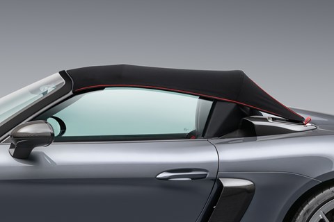 Temporary bikini roof for 2023 Porsche 718 Spyder RS