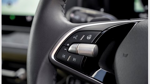 Skoda Kodiaq review - wheel controls