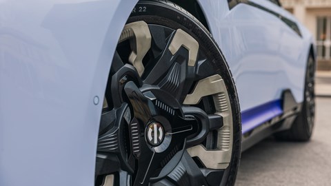 HiPhi Z review - 22-inch wheels