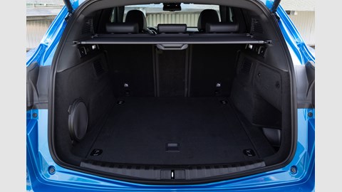 Alfa Romeo Stelvio Quadrifoglio boot