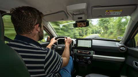Dacia Spring in-car driving