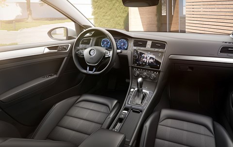 Inside the new 2017 Volkswagen e-Golf