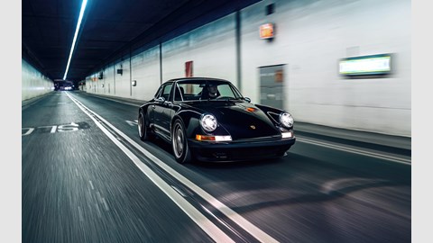 Theon Design ITA001 front three-quarter