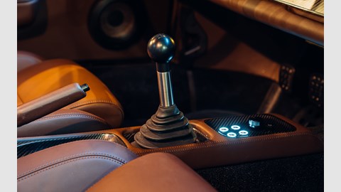 Theon Design ITA001 six-speed 993 RS gearbox