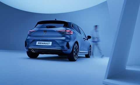 Renault Clio E-Tech full hybrid: up to 550-mile range