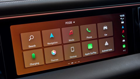 Porsche Macan Turbo 10.9-inch infotainment screen