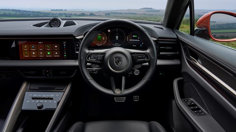 Porsche Macan Turbo interior