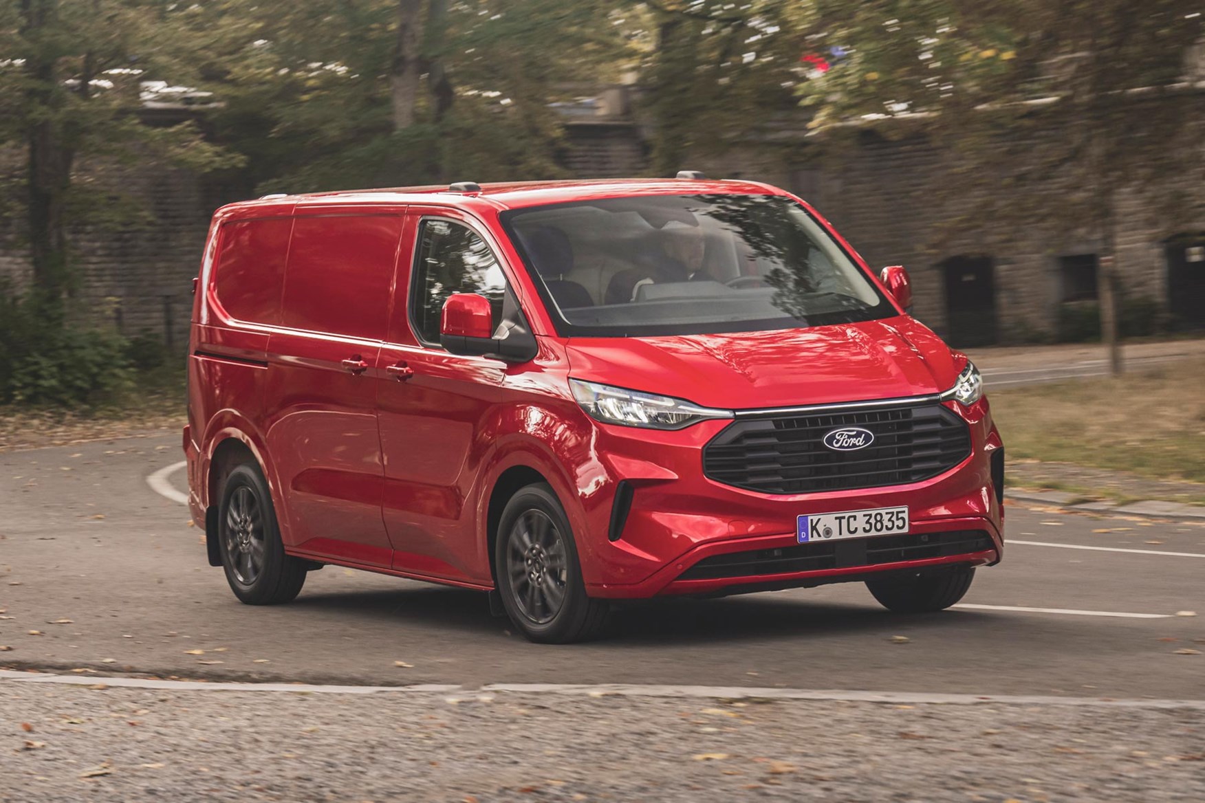 Ford Transit Custom - Top 7 best Features 2020