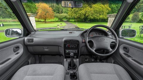 Kia Sportage Mk1 - interior