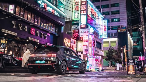 Hyundai Ioniq 5 N - in city