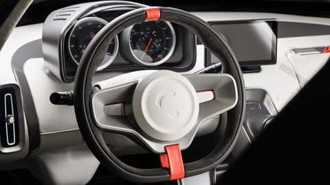 Steering wheel of Callum Skye