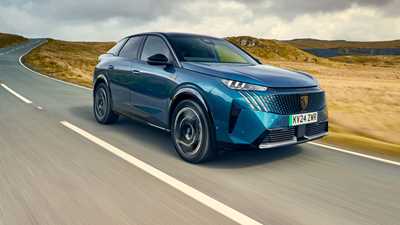 Peugeot e-3008 (2025) review: style over substance?