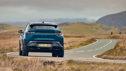 e-3008 rear on the road