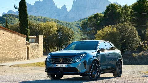 Peugeot e-3008 (2025) review: style over substance?