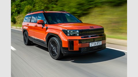 Hyundai Santa Fe review: on the road front shot