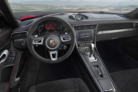 Porsche 991.2 GTS interior