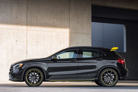 Mercedes GLA 2017 Yellow Night