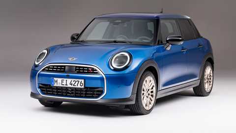 Mini Cooper (2024) five door front