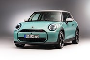 New Mini Cooper Five door Version Revealed New Mini Cooper Five door Version Revealed
