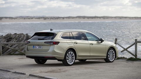 Skoda Superb Estate rear