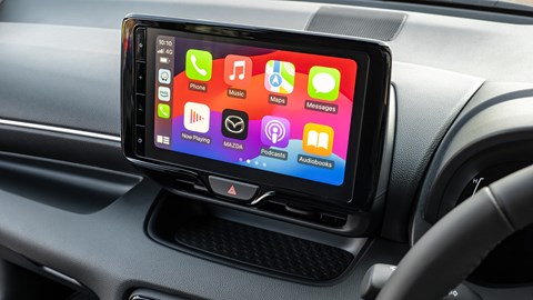 Apple CarPlay and Android Auto standard on 2 Hybrid