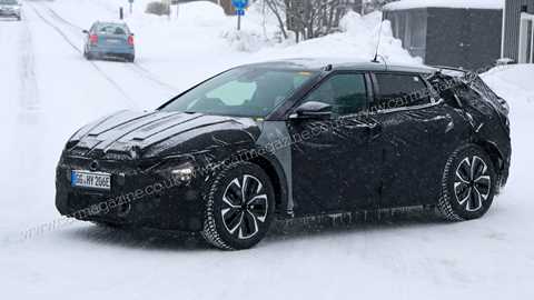 Car spyshots, Scoops, New and future car news