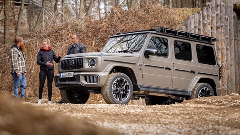 Mercedes G-Class writer speaking to experts