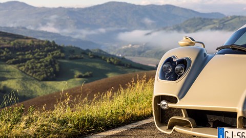 Pagani Utopia headlight
