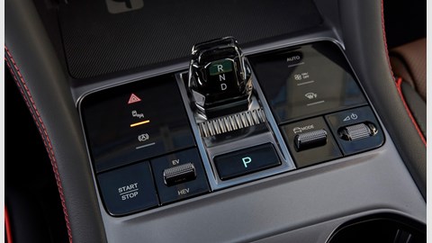 BYD Seal U DM-i hybrid (2024) review: chasing mediocrity