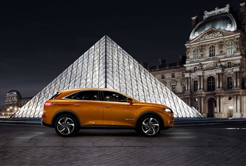 DS 7 Crossback side