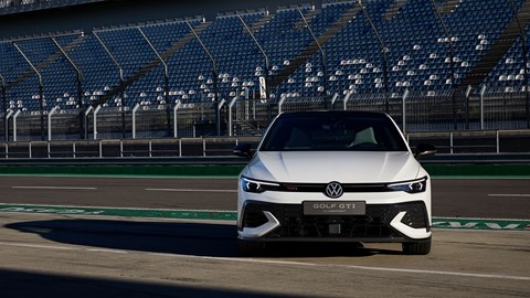 Volkswagen Golf GTI Clubsport facelift: front static, on a racetrack, white paint