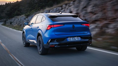 Renault Rafale E-Tech 300 4x4 rear driving