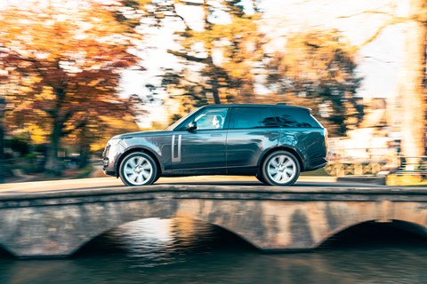 Range Rover to the Cotswolds: its natural habitat