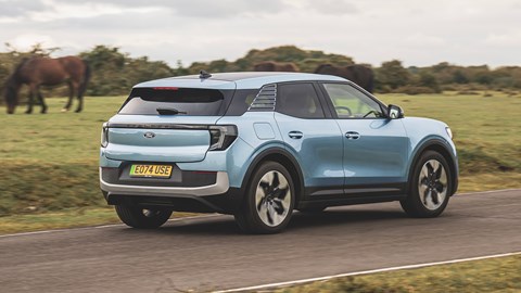 Ford Explorer (2024) rear driving